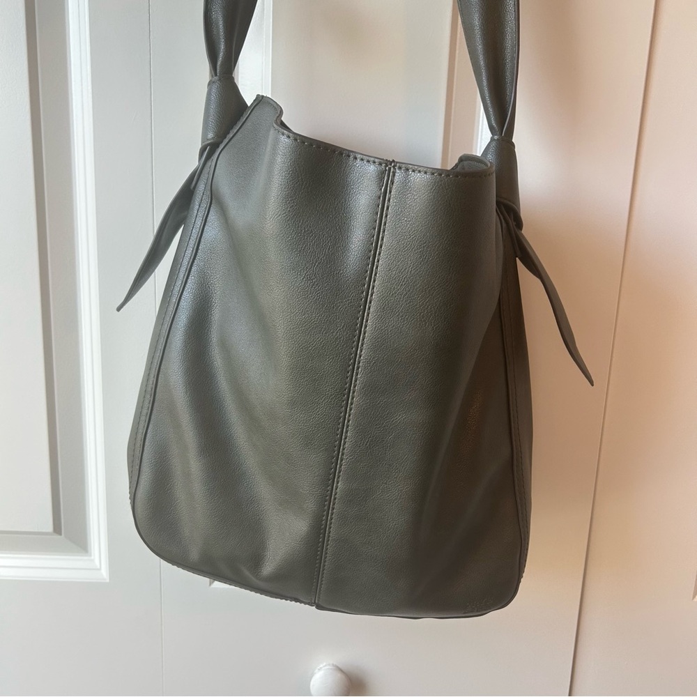 Frye Pebbled Leather Slouchy Bucket Shoulder Bag - Olive Green